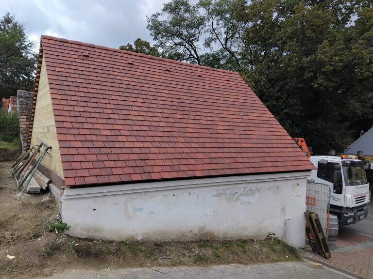 Presshausdach mit Wiener Tasche antik engobiert